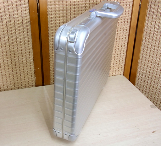 RIMOWA トパーズアタッシュ ノートブックM 11L アルミ合金 ドイツ ビジネスバッグ　南12条店 
