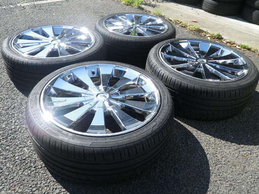 ロクサーニ１８インチ　プリウス等　バリ溝　225/40R18　18×8JJ　マルチ　４本価格