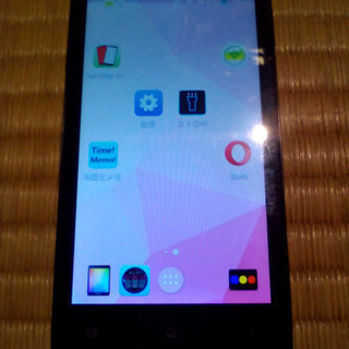 性能の低いスマホです（オマケ２点）