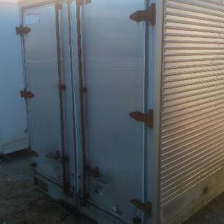 【鍵穴付き】【3t車でも配送可】アルミコンテナ 長さ約322cm×幅187cm×高さ208cmくらい 匝瑳市発 配送可   