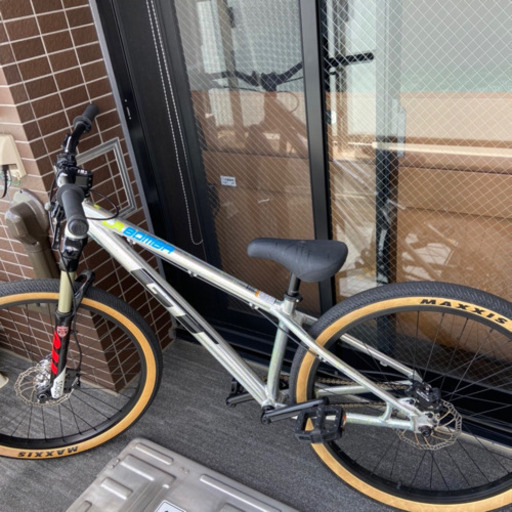 マウンテンバイク GT LA BOMBA 2018