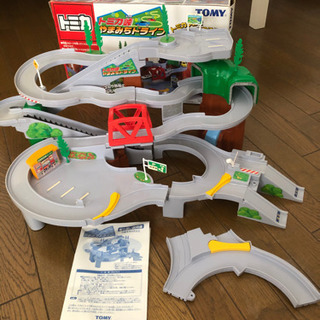 トミカ峠やまみちドライブ　たのしい自動車工場　のセット