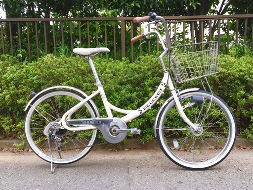 値下 プジョー 22インチ アルミフレーム ６段変速 白 ヴィンテージ PEUGEOT VILLE 軽量 ミニベロ オートライト 自転車