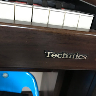 電子ピアノの画像