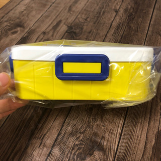 未使用品✳︎ミニオン　お弁当箱の画像