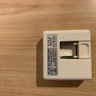 USBアダプタ　国内・海外仕様　250円の画像