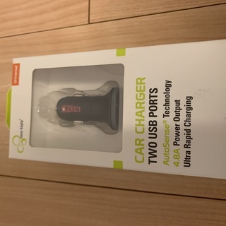 シガーソケット　USBアダプター　No.2　箱入り　300円