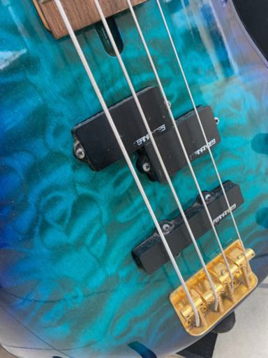 FERNANDES フェルナンデス ベース