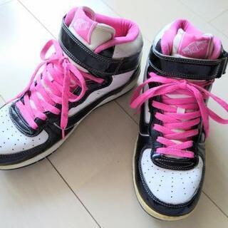 ヴァンズ　VANS　靴　スニーカー