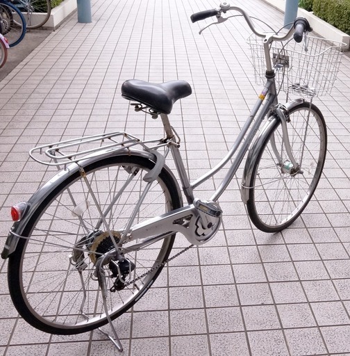 27インチ シティーサイクル 自転車 外装7段ギヤ変速 フリーパワー(踏力補助機能)つきです。