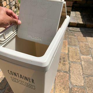 ゴミ箱　30ℓ (ニトリ)の画像