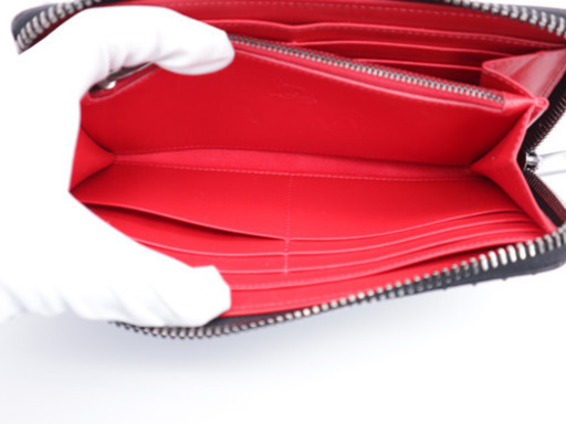 《Christian Louboutin/スタッズ ラウンドファスナー長財布》