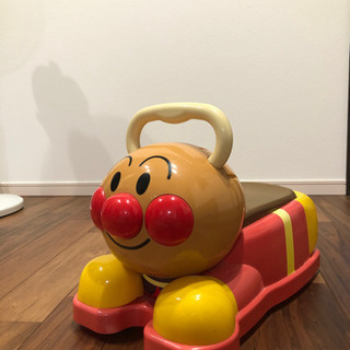 足蹴り車 アンパンマンの画像