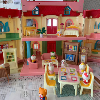 キティー・ドールハウスの画像