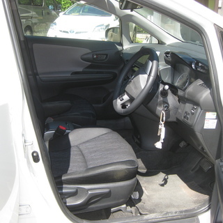 平成22年　ウイッシュ1.8X　パールホワイトの画像