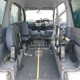 【成約済み】走行87560km 福祉車両スローパー アトレーワゴン 4WD 車検2年付 ４人乗り・オートマ・キーレス ・リモコン の画像