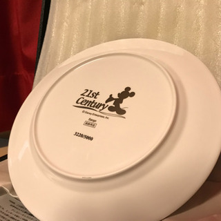 ディズニー21世紀記念プレート(新品未使用品)の画像
