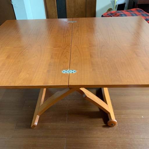 ダイニングテーブル  調整機能付き！搬出、搬入お手伝いします！