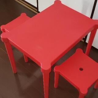 IKEA　キッズテーブル&チェア２脚