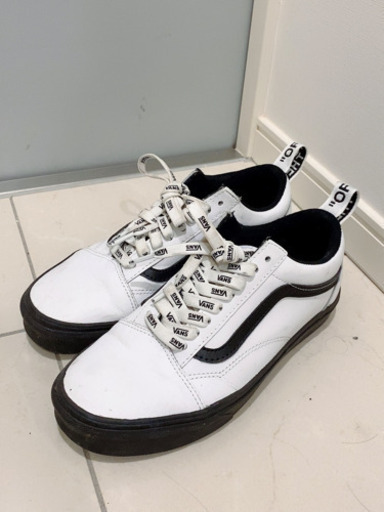 VANS スニーカー