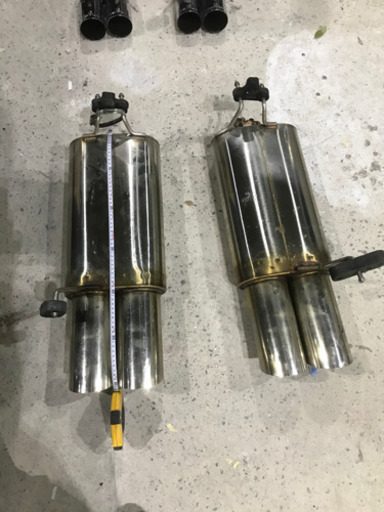 マフラー4本出し