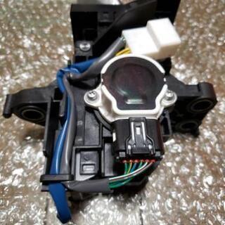 「お取引中」未使用プリウス30系前期　純正ステア･シフトレバー･アンテナ･リアスピーカーの画像