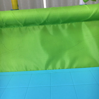 室内ジャングルジムつき滑り台の画像