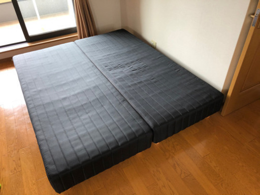 セミシングルベッド２台