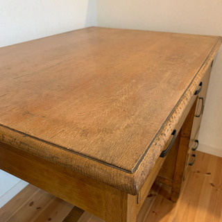 アンティーク机の画像