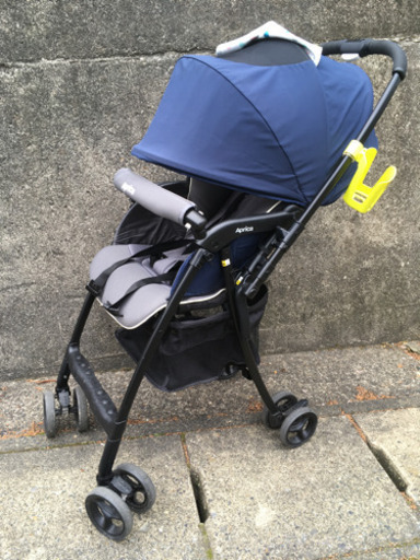 中古品　アップリカ　カルーンエアー　ブルー・グレー　ベビーカー