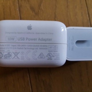 APPLE純正 USB出力 ACアタプタ　中古