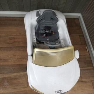 電動乗用玩具 アウディ Audi 子供 キッズ おもちゃの画像