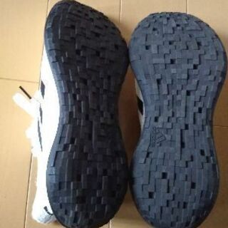 美品 adidasアディダスOriginals SENSE BOUNCE＋ ホワイト×ブラック 26cmの画像