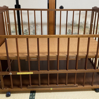ベビーベッド高さ3段階調節収納付きの画像