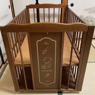 ベビーベッド高さ3段階調節収納付きの画像