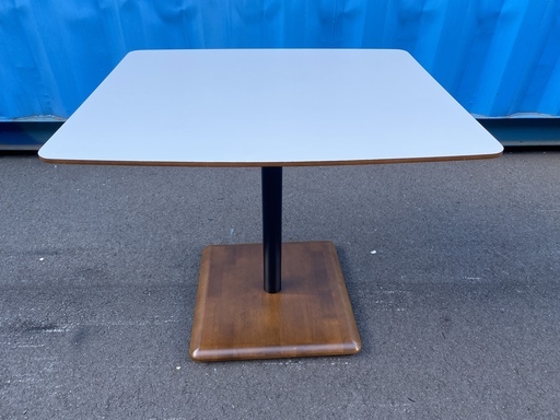 カリモク60+ karimoku カフェテーブル リビングテーブル モダンインテリア 中古品