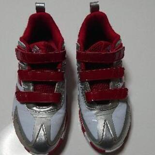 野球トレーニングシューズ23cm