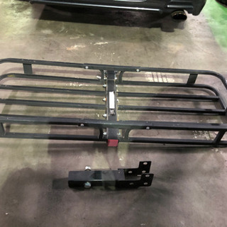 ヒッチカーゴ　ヒッチキャリアの画像