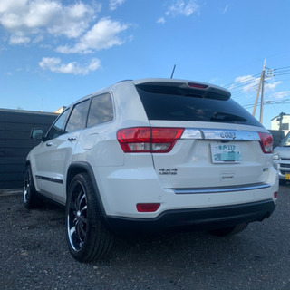 2011 グランドチェロキー 左ハンドルの画像