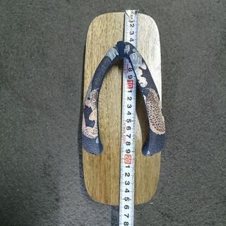 男性用下駄/ 木の草履の画像