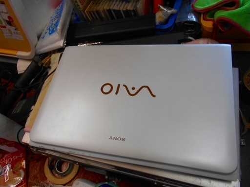 SONY vaio SVE15123CJW Core i5　人気の白