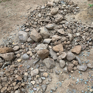 庭　石　砕石