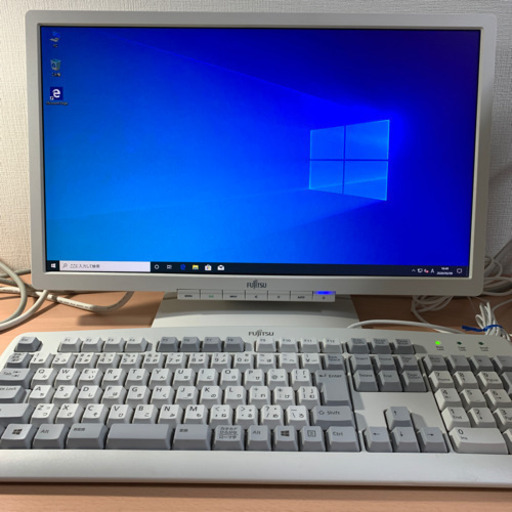 富士通 デスクトップPC 2015年
