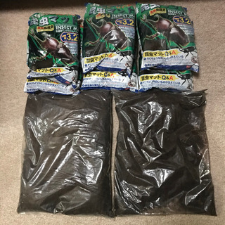 昆虫マット(カブトムシ・クワガタ用)の画像