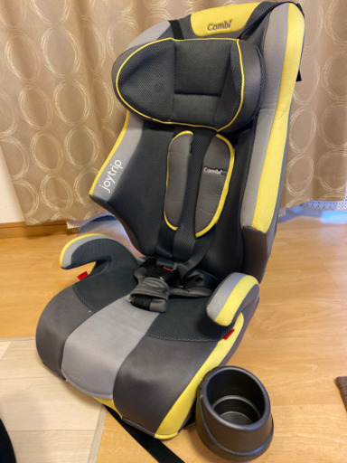値下げ！6000円　クリーニング済み！combi チャイルドシート『Joy trip』CY-GSA