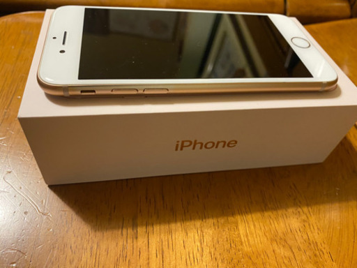 iPhone８ 64GB Simロック解除済み