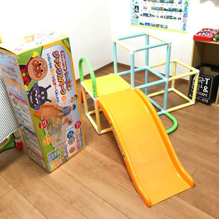 【値下げ中】アンパンマン　ジャングルパーク　ジャングル　滑り台