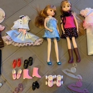 リカちゃん2体、お洋服小物付き、ミスタードーナツショップの画像