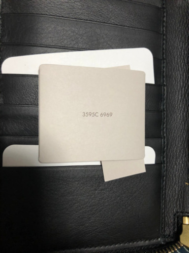 GUCCI  本物　長財布　パスポート　売れました！