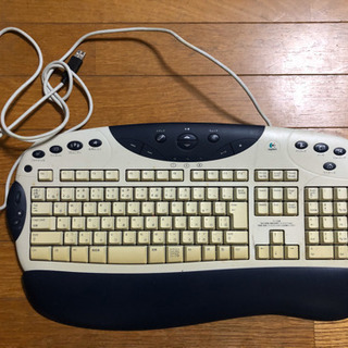 YB-E22 キーボード　有線